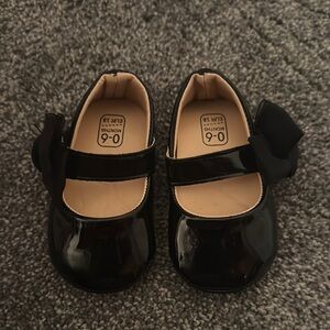 Black Baby Shoes with Bow